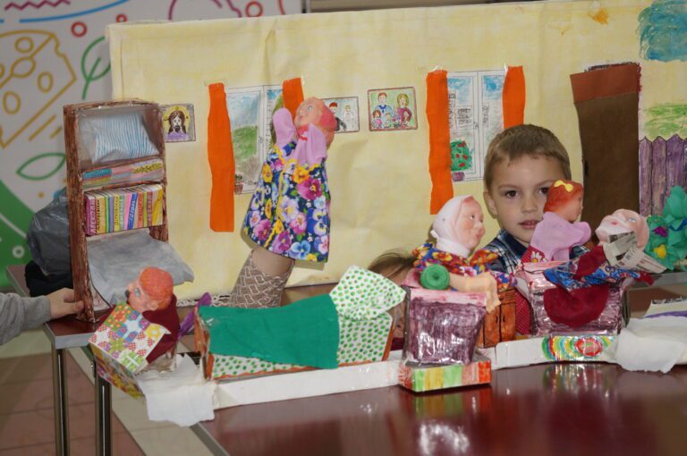 Кукольный театр в гостях у театральной студии «Преображение»