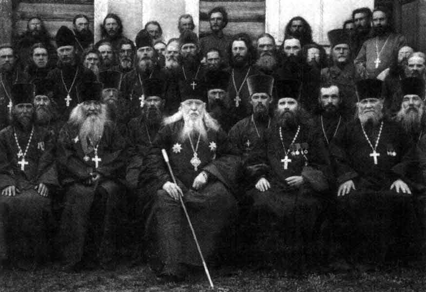 Митрополит Агафангел (Преображенский) с собором Ярославского духовенства