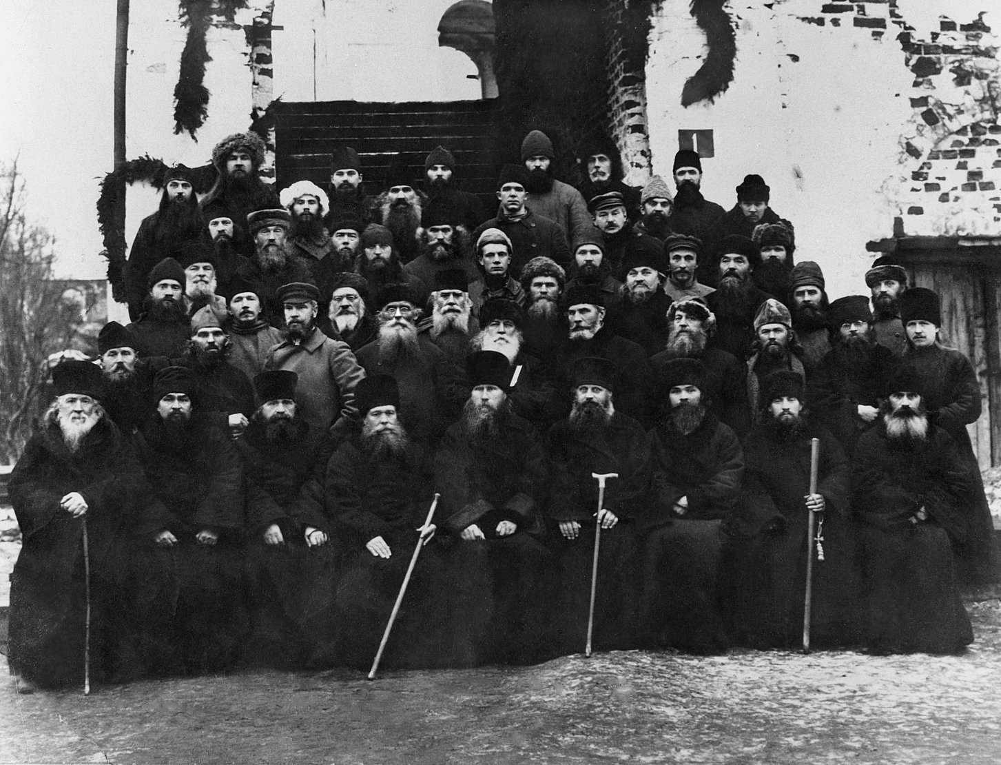 Епископы, участвовавшие в деклариции советскому правительству, на Соловках, 1925 год